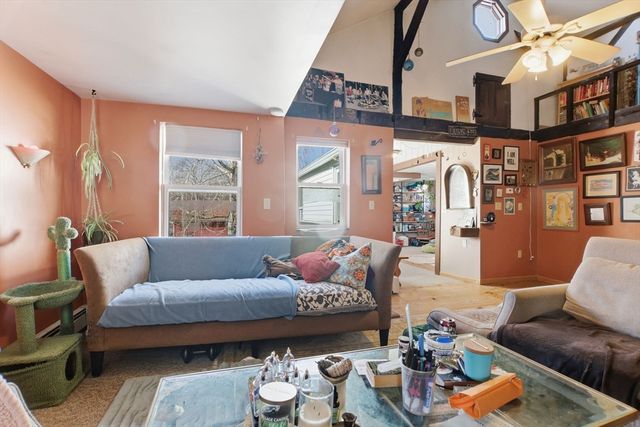 26 Washington St, Westfield, MA 01085