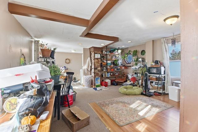 26 Washington St, Westfield, MA 01085