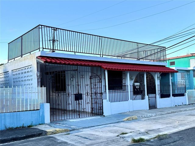 1107 12 NE ST., San Juan, PR 00920