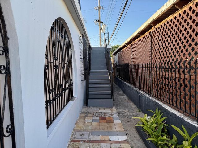 1107 12 NE ST., San Juan, PR 00920