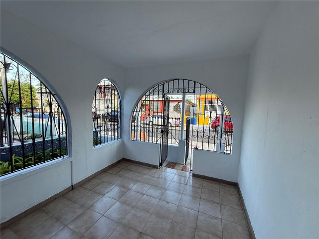 1107 12 NE ST., San Juan, PR 00920