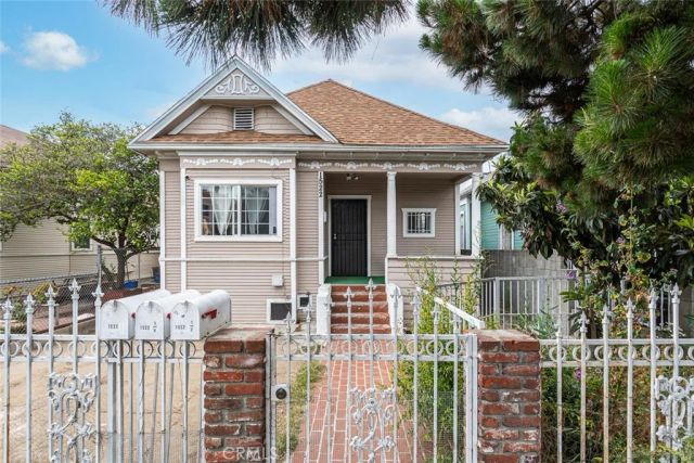 1522 W 29th, Los Angeles, CA 90007
