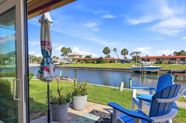 9528 ANTIQUA COVE 9528, Bradenton, FL 34210