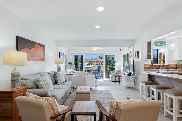 9528 ANTIQUA COVE 9528, Bradenton, FL 34210