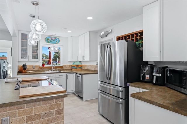 9528 ANTIQUA COVE 9528, Bradenton, FL 34210