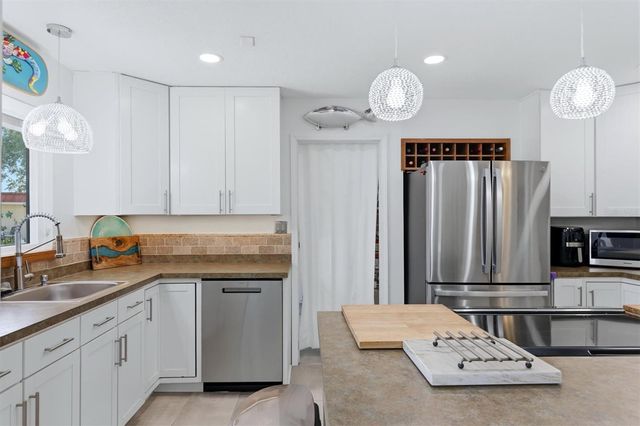 9528 ANTIQUA COVE 9528, Bradenton, FL 34210