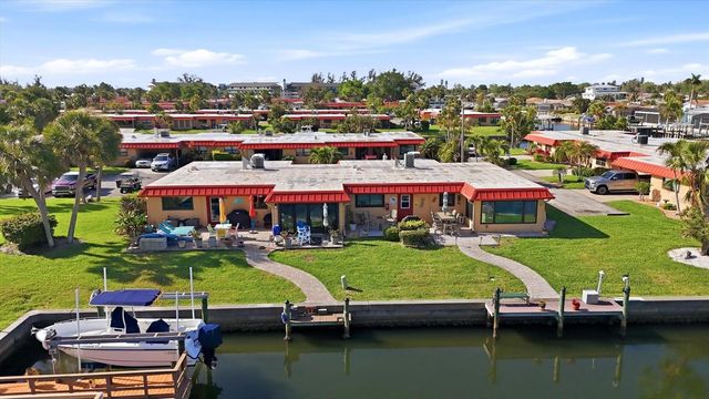 9528 ANTIQUA COVE 9528, Bradenton, FL 34210