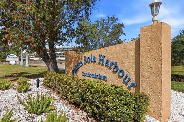 9528 ANTIQUA COVE 9528, Bradenton, FL 34210