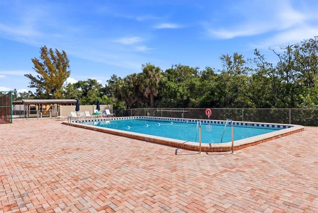 9528 ANTIQUA COVE 9528, Bradenton, FL 34210
