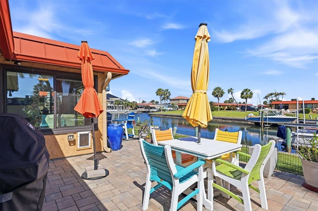 Image 34 of property listing at 9528 ANTIQUA COVE 9528, Bradenton, FL 34210