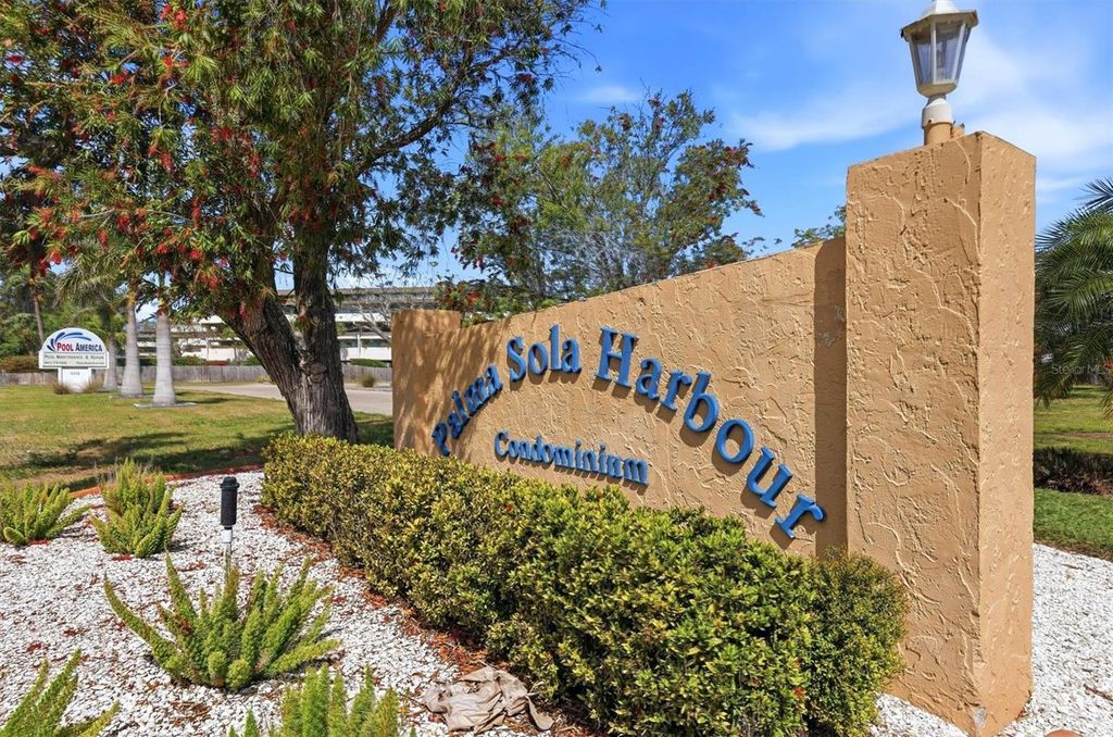 Image 43 of property listing at 9528 ANTIQUA COVE 9528, Bradenton, FL 34210