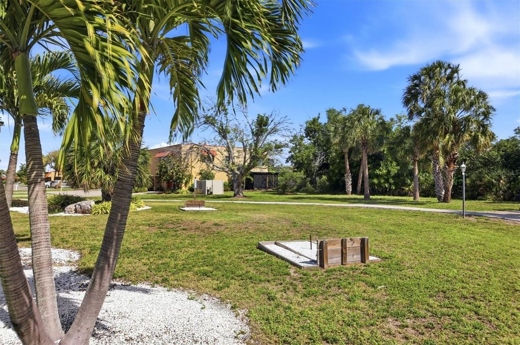 Image 54 of property listing at 9528 ANTIQUA COVE 9528, Bradenton, FL 34210
