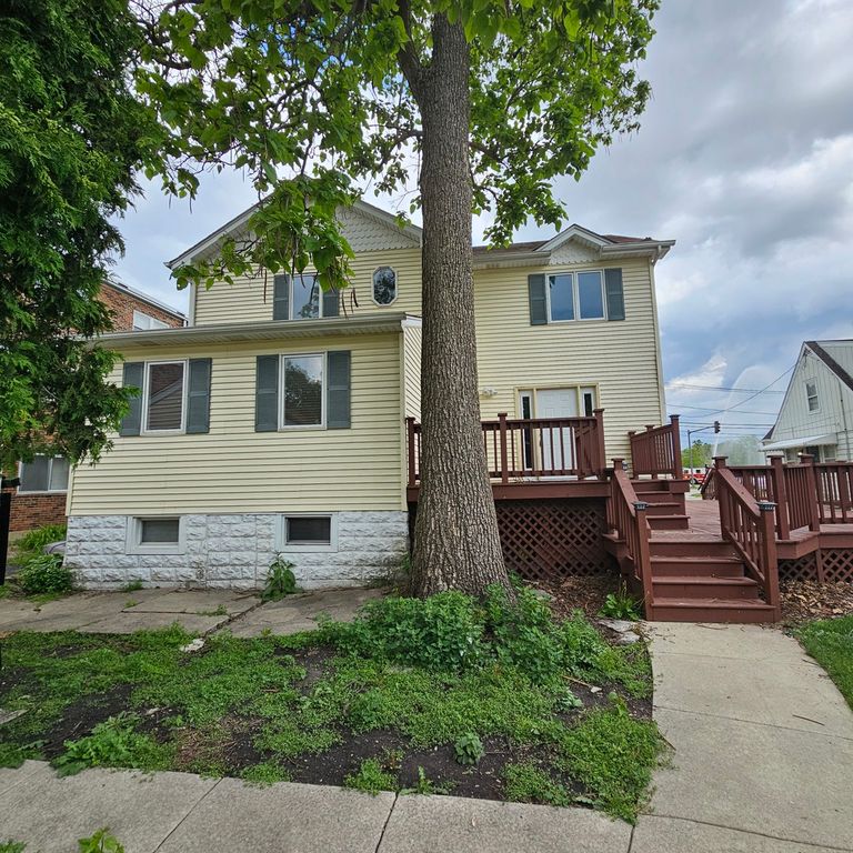 606 S York Street, Elmhurst, IL 60126