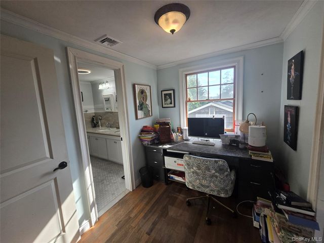 4 Beach Avenue, Northport, NY 11768