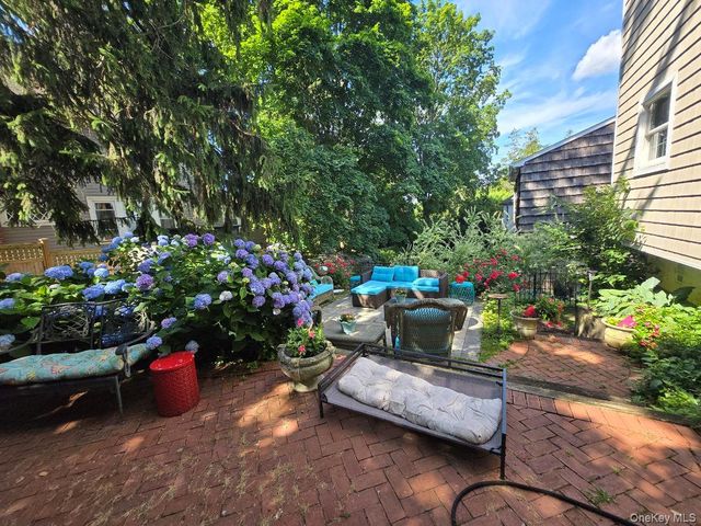 4 Beach Avenue, Northport, NY 11768