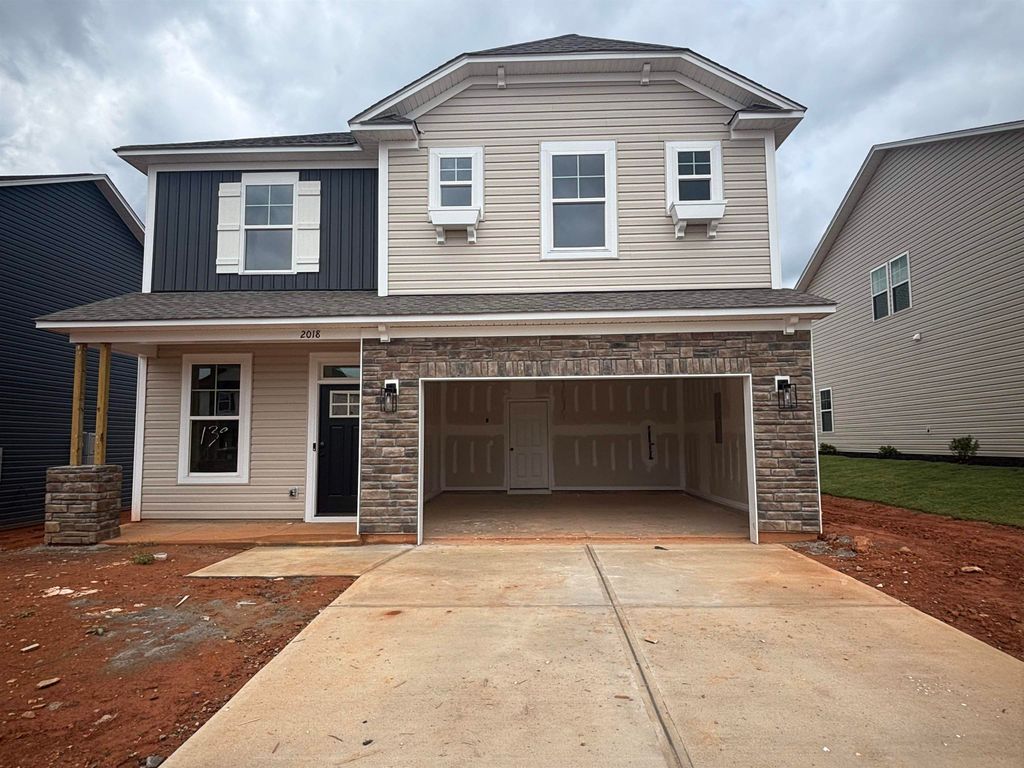 2018 Halton Oaks Drive, Spartanburg, SC 29303