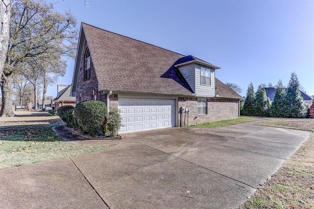 6793 N HAMILTON CIR, Olive Branch, MS 38654