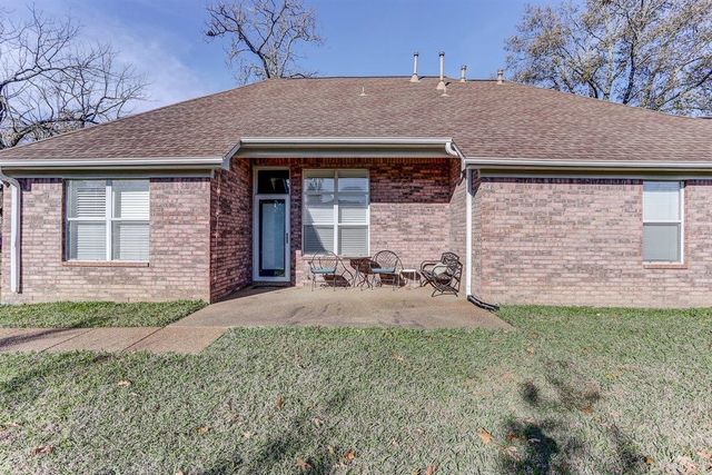 6793 N HAMILTON CIR, Olive Branch, MS 38654