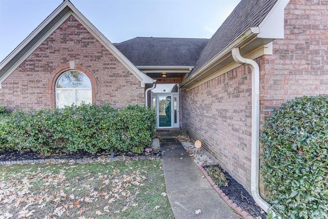 6793 N HAMILTON CIR, Olive Branch, MS 38654