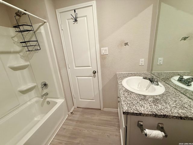4242 SOUTHTON LK, San Antonio, TX 78223