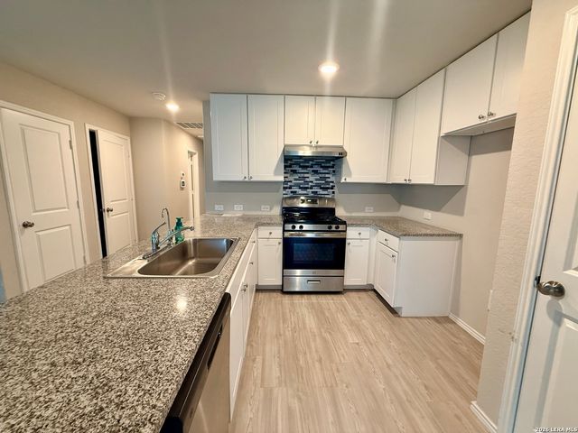 4242 SOUTHTON LK, San Antonio, TX 78223