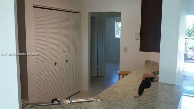 3441 NW 44th Street 106, Oakland Park, FL 33309