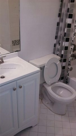 3441 NW 44th Street 106, Oakland Park, FL 33309
