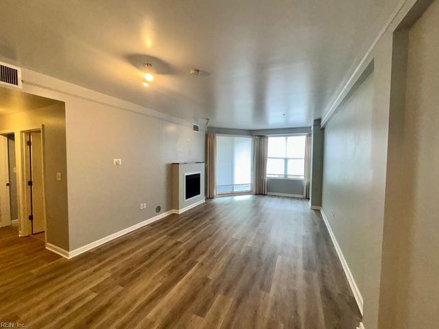 249 W Freemason St Apt 200, Norfolk, VA 23510