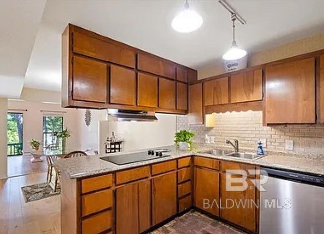 32 Lake Shore Drive, Daphne, AL 36526