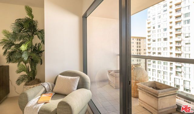 10724 Wilshire Boulevard 1106, Los Angeles, CA 90024