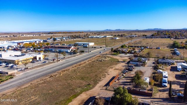 Cor E Q 27th Ste Street, Palmdale, CA 93550