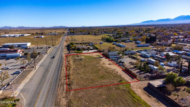 Cor E Q 27th Ste Street, Palmdale, CA 93550