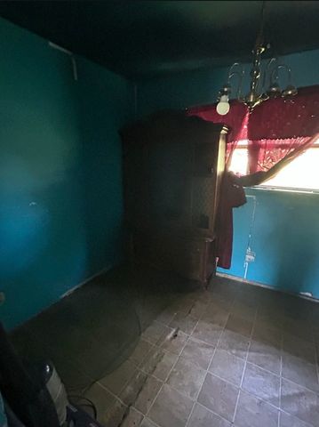 505 W 1st Street, Ferris, TX 75125