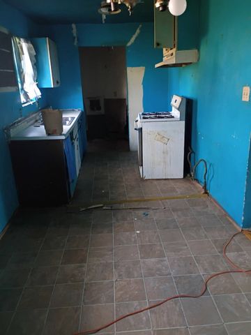 505 W 1st Street, Ferris, TX 75125