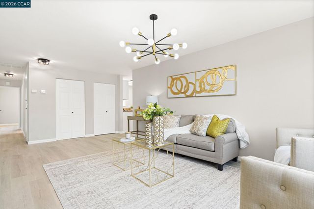 698 Mini Dr, Vallejo, CA 94589