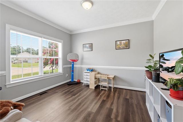 301 Forest View LN, Smithfield, VA 23430