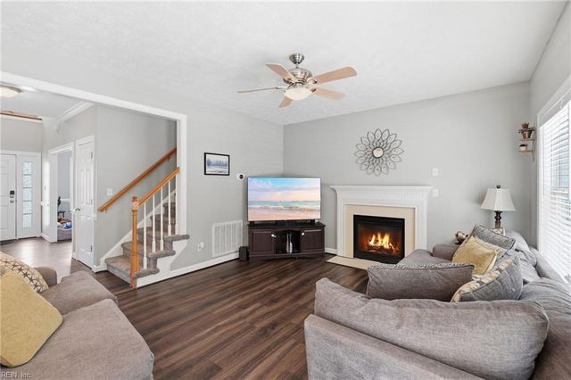 301 Forest View LN, Smithfield, VA 23430