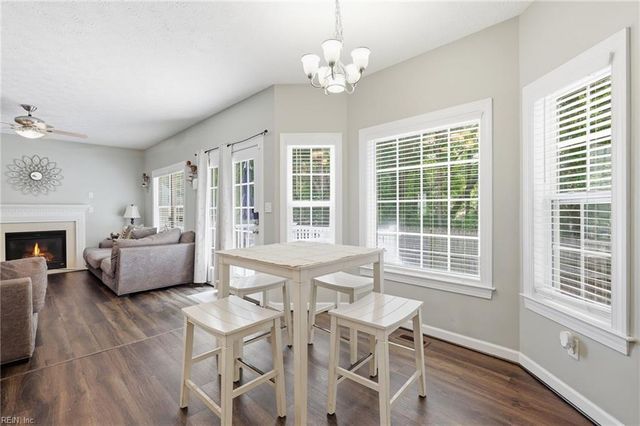 301 Forest View LN, Smithfield, VA 23430