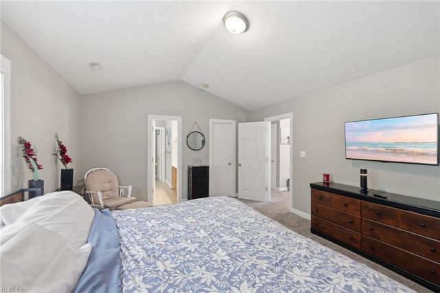 301 Forest View LN, Smithfield, VA 23430