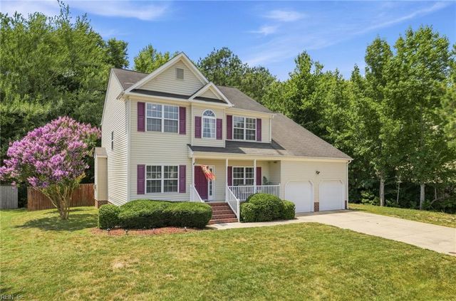 301 Forest View LN, Smithfield, VA 23430