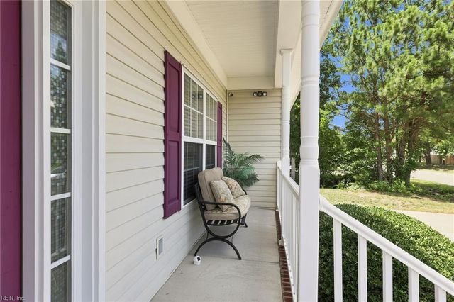 301 Forest View LN, Smithfield, VA 23430