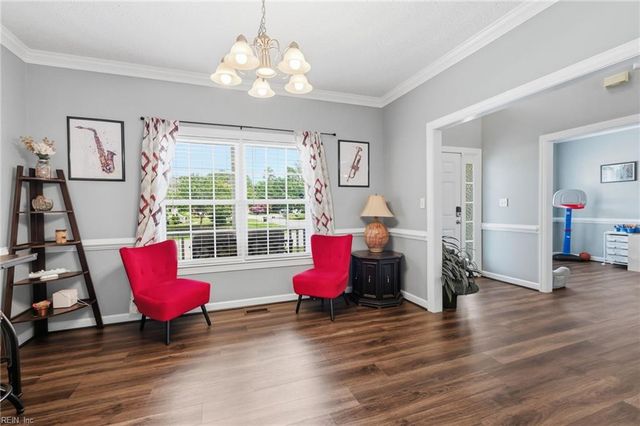 301 Forest View LN, Smithfield, VA 23430
