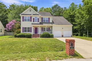 301 Forest View LN, Smithfield, VA 23430