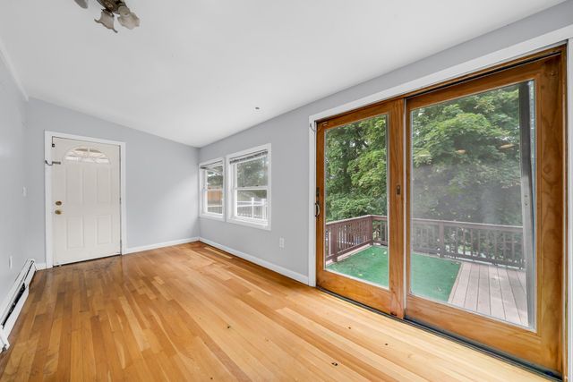 16 South St, Salem, MA 01970