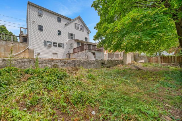 16 South St, Salem, MA 01970