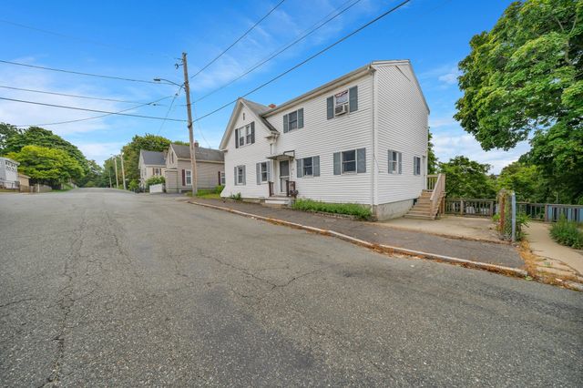 16 South St, Salem, MA 01970
