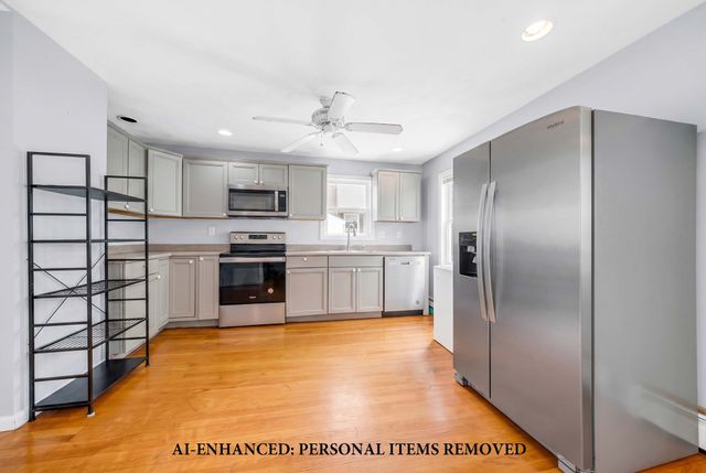 16 South St, Salem, MA 01970