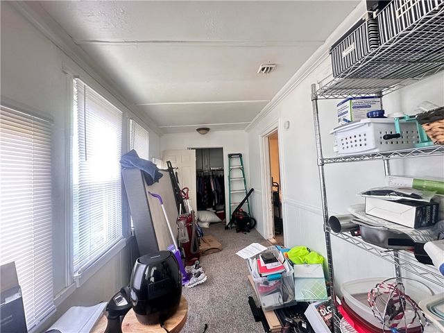 100 Center Avenue, West View, PA 15229