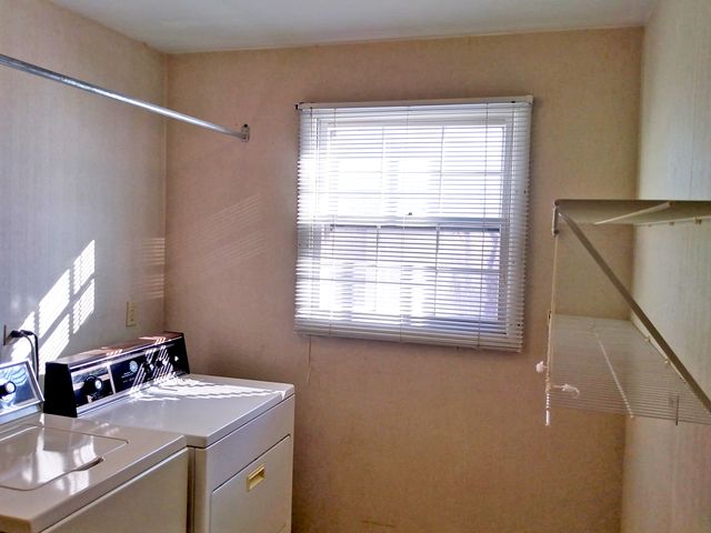 1206 E Suffield Drive, Arlington Heights, IL 60004