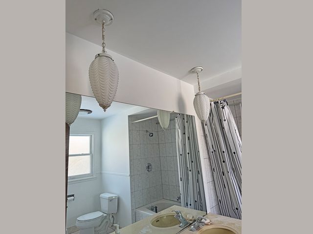 1206 E Suffield Drive, Arlington Heights, IL 60004